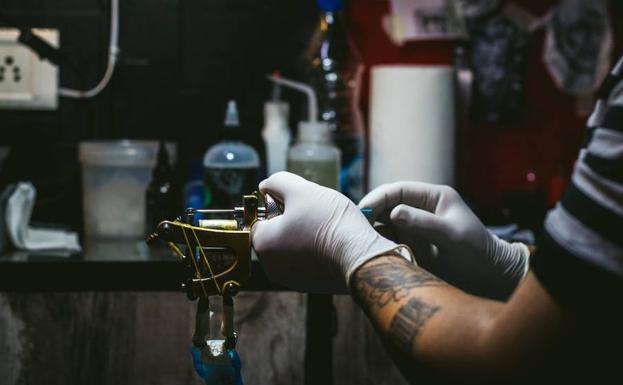 La Ocu Advierte Sobre Los Riesgos De Los Tatuajes En La Salud Micof